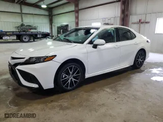 2023 Toyota Camry SE with VIN 4T1G11AKXPU824507, listed as a Copart auction lot 58538144 with 3,813 mi miles and Clean Title. Bid and sale history available at carsss.com. Image 1.