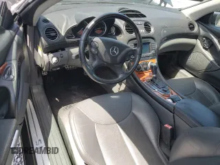 2006 Mercedes-Benz SL 500 z VIN WDBSK75F66F109026, wystawiony jako Copart lot #59808265 z przebiegiem Nie podano mil oraz Czysty tytuł • Clean title. Historia ofert i sprzedaży dostępna na DreamBid. Obrazek 8.