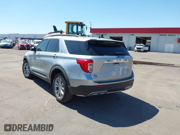 2024 Ford Explorer XLT z VIN 1FMSK7DH8RGA81728, wystawiony jako IAAI lot #41671142 z przebiegiem 1 220 mil mil oraz . Historia ofert i sprzedaży dostępna na DreamBid. Obrazek 3.