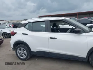 2022 Nissan Kicks S with VIN 3N1CP5BV7NL524872, listed as a IAAI auction lot 41886300 with 24,111 mi miles. Bid and sale history available at carsss.com. Image 12.