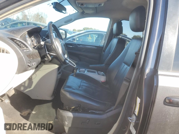 2016 Chrysler Town & Country Touring with VIN 2C4RC1BG1GR287489, listed as a Copart auction lot 46703405 with 189,371 mi miles and Salvage Title. Bid and sale history available at DreamBid. Image 7.