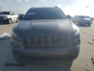 2017 Jeep Cherokee Altitude z VIN 1C4PJLAS2HW662541, wystawiony jako Copart lot #56502885 z przebiegiem 140 835 mil mil oraz Szkoda całkowita • Salvage title. Historia ofert i sprzedaży dostępna na DreamBid. Obrazek 5.