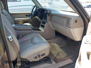 2003 GMC Yukon SLT z VIN 1GKEK13Z33R227431, wystawiony jako IAAI lot #42427138 z przebiegiem 175 857 mil mil oraz . Historia ofert i sprzedaży dostępna na DreamBid. Obrazek 5.