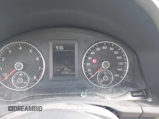 2010 Volkswagen Jetta Limited Edition with VIN 3VWRX7AJ3AM034125, listed as a IAAI auction lot 42577721 with 129,967 mi miles and . Bid and sale history available at DreamBid. Image 7.