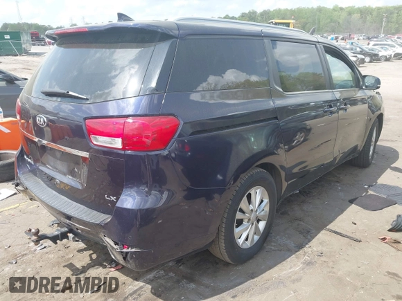 2018 Kia Sedona LX with VIN KNDMB5C16J6424343, listed as a IAAI auction lot 41952305 with 130,439 mi miles. Bid and sale history available at carsss.com. Image 4.