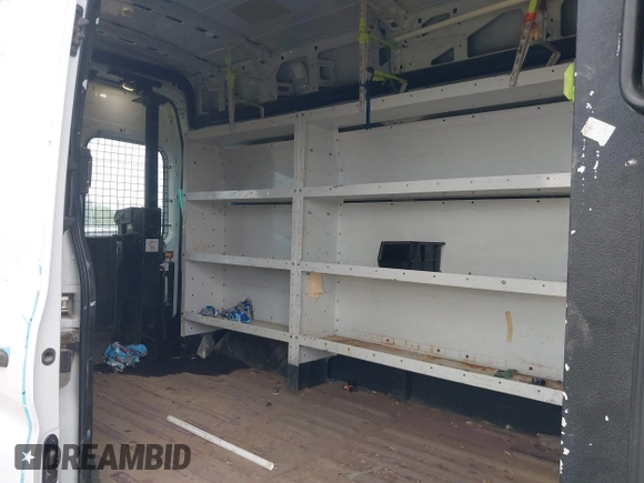 2017 Ford Transit z VIN 1FTYR2XG4HKB46781, wystawiony jako IAAI lot #42731791 z przebiegiem 194 657 mil mil oraz . Historia ofert i sprzedaży dostępna na DreamBid. Obrazek 8.