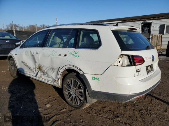 2018 Volkswagen Golf S z VIN 3VWH17AU3JM753947, wystawiony jako Copart lot #41790225 z przebiegiem 46 126 mil mil oraz Szkoda całkowita • Salvage title. Historia ofert i sprzedaży dostępna na DreamBid. Obrazek 2.
