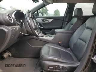 2019 Chevrolet Blazer z VIN 3GNKBDRS9KS591771, wystawiony jako Copart lot #49170475 z przebiegiem 118 000 mil mil oraz Szkoda całkowita • Salvage title. Historia ofert i sprzedaży dostępna na DreamBid. Obrazek 7.
