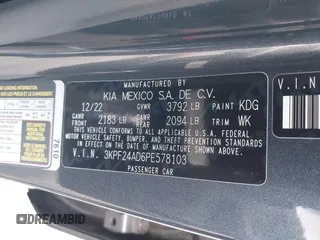2023 Kia Forte LXS z VIN 3KPF24AD6PE578103, wystawiony jako IAAI lot #42131745 z przebiegiem 42 003 mil mil oraz . Historia ofert i sprzedaży dostępna na DreamBid. Obrazek 9.
