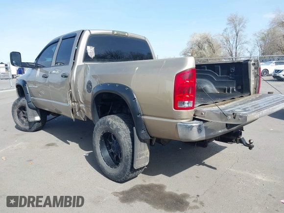 2004 Dodge 3500 ST with VIN 3D7LU38C24G276088, listed as a IAAI auction lot 41969955 with 243,373 mi miles. Bid and sale history available at carsss.com. Image 3.