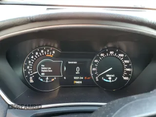 2017 Lincoln MKX Premiere with VIN 2LMPJ6JR6HBL34006, listed as a Copart auction lot 81306204 with 92,221 mi miles and Salvage Title. Bid and sale history available at carsss.com. Image 9.