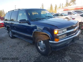 1997 Chevrolet Tahoe with VIN 1GNEK13R4VJ418974, listed as a IAAI auction lot 41560411 with 198,170 mi miles. Bid and sale history available at carsss.com. Image 1.