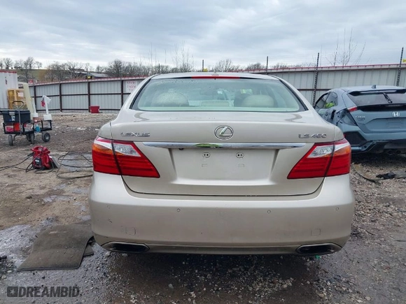 2010 Lexus LS 460 with VIN JTHBL5EF8A5099793, listed as a IAAI auction lot 41518258 with 113,370 mi miles. Bid and sale history available at carsss.com. Image 16.