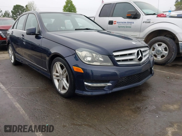 2013 Mercedes-Benz C 300 Sport с VIN WDDGF8AB7DR264500, выставлен на аукционе IAAI как лот 41943477 с пробегом 125 547 миль миль и . История ставок и продаж доступна на DreamBid. Изображение 1.