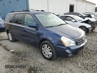 2007 Kia Sedona EX with VIN KNDMB233376163035, listed as a Copart auction lot 62410504 with 95,803 mi miles and Clean Title. Bid and sale history available at carsss.com. Image 4.