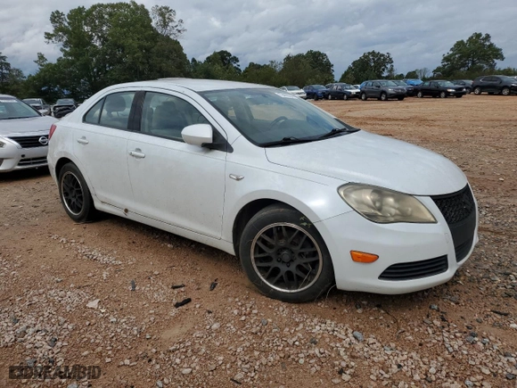 2012 Suzuki Kizashi S with VIN JS2RE9A17C6100057, listed as a Copart auction lot 73466004 with 129,338 mi miles and Clean Title. Bid and sale history available at carsss.com. Image 4.