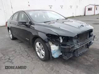 2018 Ford Fusion SE z VIN 3FA6P0LU9JR140480, wystawiony jako IAAI lot #41080288 z przebiegiem 145 959 mil mil oraz . Historia ofert i sprzedaży dostępna na DreamBid. Obrazek 1.
