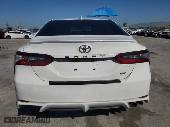 2022 Toyota Camry SE with VIN 4T1G11AK1NU656303, listed as a Copart auction lot 52543515 with 51,239 mi miles and Salvage Title. Bid and sale history available at DreamBid. Image 6.