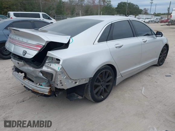 2014 Lincoln MKZ with VIN 3LN6L2G99ER808853, listed as a IAAI auction lot 41337248 with 155,676 mi miles. Bid and sale history available at carsss.com. Image 4.