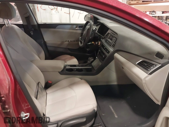 2015 Hyundai Sonata SE z VIN 5NPE24AFXFH039782, wystawiony jako IAAI lot #41299851 z przebiegiem 85 676 mil mil oraz . Historia ofert i sprzedaży dostępna na DreamBid. Obrazek 5.