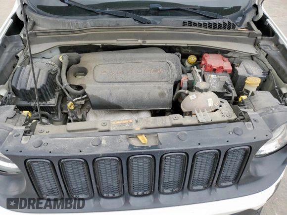 2018 Jeep Renegade Latitude z VIN ZACCJABB9JPH97519, wystawiony jako Copart lot #53047905 z przebiegiem 132 007 mil mil oraz Szkoda całkowita • Salvage title. Historia ofert i sprzedaży dostępna na DreamBid. Obrazek 11.