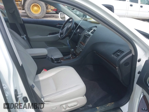 2012 Lexus ES with VIN JTHBK1EG0C2495564, listed as a IAAI auction lot 42043933 with 88,202 mi miles. Bid and sale history available at carsss.com. Image 5.