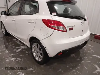 2014 Mazda 2 Touring z VIN JM1DE1LY6E0171403, wystawiony jako IAAI lot #41416489 z przebiegiem 84 494 mil mil oraz . Historia ofert i sprzedaży dostępna na DreamBid. Obrazek 6.