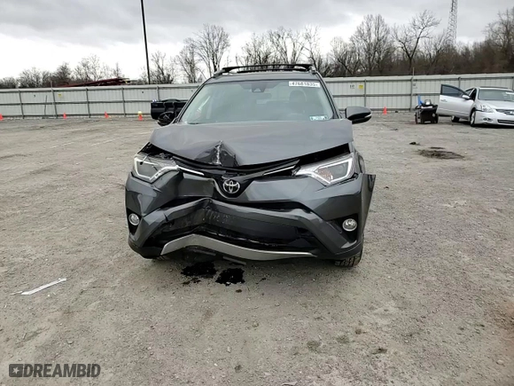 2018 Toyota RAV4 XLE with VIN JTMRFREV6JJ209060, listed as a Copart auction lot 47681835 with 100,464 mi miles and Salvage Title. Bid and sale history available at carsss.com. Image 11.