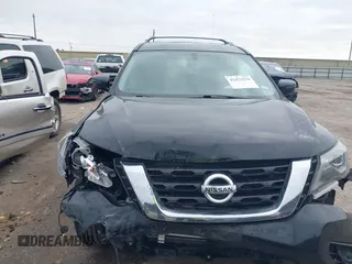 2020 Nissan Pathfinder S with VIN 5N1DR2AN5LC646694, listed as a IAAI auction lot 41472219 with 77,062 mi miles. Bid and sale history available at carsss.com. Image 13.