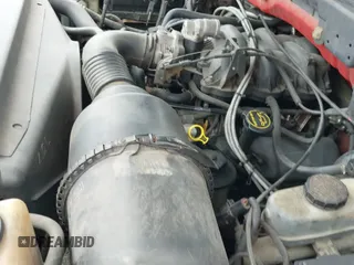 2002 Ford F-150 XL с VIN 1FTRF17262NB27957, выставлен на аукционе IAAI как лот 42725235 с пробегом Не указан миль и . История ставок и продаж доступна на DreamBid. Изображение 19.