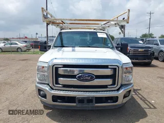 2012 Ford F-350 XL z VIN 1FTBF3A61CEB82648, wystawiony jako IAAI lot #42395064 z przebiegiem 266 558 mil mil oraz . Historia ofert i sprzedaży dostępna na DreamBid. Obrazek 6.