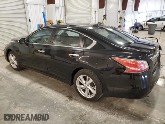 2015 Nissan Altima 2.5 with VIN 1N4AL3AP6FC149700, listed as a Copart auction lot 61822725 with 153,085 mi miles and Salvage title. Bid and sale history available at DreamBid. Image 2.