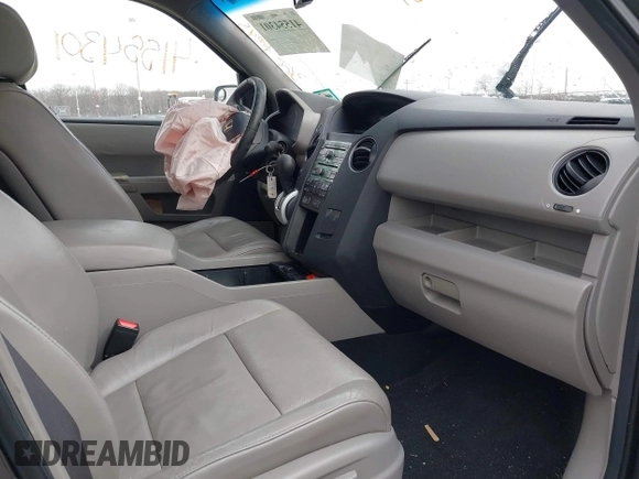 2011 Honda Pilot EX-L with VIN 5FNYF4H65BB009279, listed as a IAAI auction lot 41554301 with 226,337 mi miles and . Bid and sale history available at carsss.com. Image 5.