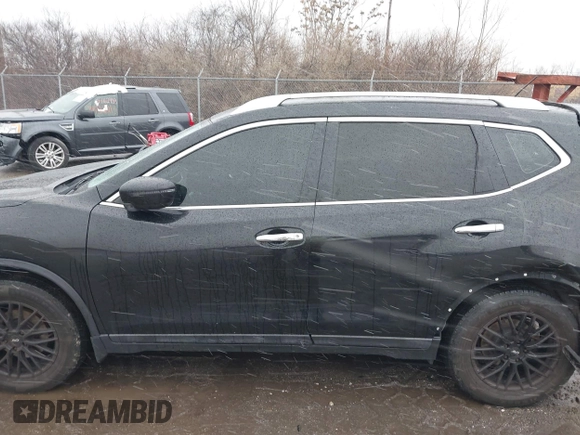 2016 Nissan Rogue SL with VIN 5N1AT2MT1GC850588, listed as a IAAI auction lot 38319626 with 116,748 mi miles. Bid and sale history available at carsss.com. Image 14.
