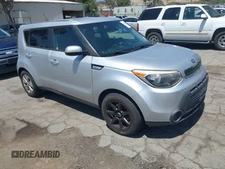 2015 Kia Soul z VIN KNDJN2A23F7775040, wystawiony jako IAAI lot #42151428 z przebiegiem 137 824 mil mil oraz . Historia ofert i sprzedaży dostępna na DreamBid. Obrazek 1.