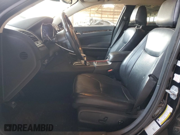 2019 Chrysler 300 Limited with VIN 2C3CCAEG3KH555818, listed as a Copart auction lot 49252595 with 71,876 mi miles and Salvage Title. Bid and sale history available at DreamBid. Image 7.