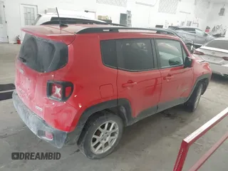2020 Jeep Renegade Latitude with VIN ZACNJBBB3LPL03749, listed as a IAAI auction lot 41623690 with 1 mi miles. Bid and sale history available at carsss.com. Image 4.