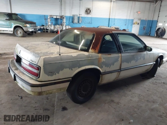 1990 Buick Regal with VIN 2G4WB14LXL1458244, listed as a IAAI auction lot 42364213 with 45,816 mi miles and . Bid and sale history available at DreamBid. Image 4.