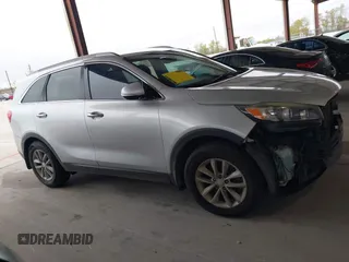 2018 Kia Sorento LX with VIN 5XYPG4A55JG360565, listed as a IAAI auction lot 41031059 with 138,963 mi miles and . Bid and sale history available at DreamBid. Image 13.