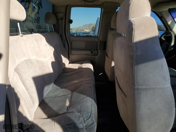 2002 Chevrolet Silverado 1500 LS with VIN 2GCEC19VX21147001, listed as a Copart auction lot 47316455 with 209,121 mi miles and Salvage Title. Bid and sale history available at carsss.com. Image 10.