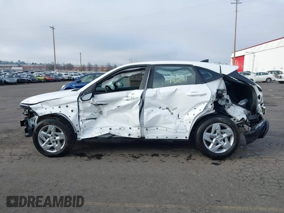 2025 Hyundai Kona SE with VIN KM8HACAB8SU216185, listed as a IAAI auction lot 41331541 with 4,930 mi miles. Bid and sale history available at carsss.com. Image 14.