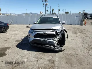 2020 Toyota RAV4 XLE Premium with VIN 2T3C1RFV4LW079612, listed as a Copart auction lot 47587375 with 40,218 mi miles and Salvage Title. Bid and sale history available at carsss.com. Image 12.