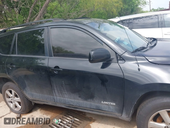 2008 Toyota RAV4 Ltd with VIN JTMBK31V385050095, listed as a IAAI auction lot 41948643 with 194,030 mi miles. Bid and sale history available at carsss.com. Image 13.
