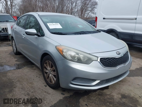 2015 Kia Forte LX with VIN KNAFX4A65F5256000, listed as a IAAI auction lot 41546225 with 135,106 mi miles. Bid and sale history available at carsss.com. Image 1.