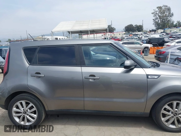 2018 Kia Soul + with VIN KNDJP3A5XJ7595332, listed as a IAAI auction lot 42024222 with 100,163 mi miles and . Bid and sale history available at DreamBid. Image 13.