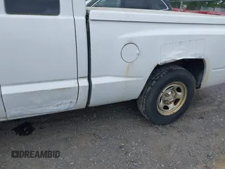 2007 Dodge Dakota ST z VIN 1D7HW22K07S202496, wystawiony jako IAAI lot #42319252 z przebiegiem 124 696 mil mil oraz . Historia ofert i sprzedaży dostępna na DreamBid. Obrazek 6.
