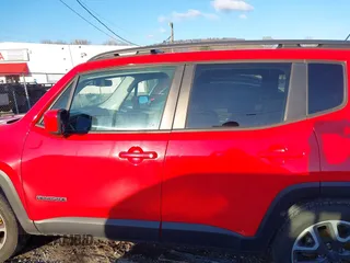 2015 Jeep Renegade Latitude with VIN ZACCJABT0FPB62548, listed as a IAAI auction lot 41794846 with 115,235 mi miles. Bid and sale history available at carsss.com. Image 14.