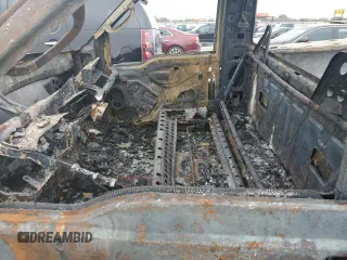 2005 Ford F-250 XL with VIN 1FTNF215X5EB60617, listed as a Copart auction lot 77395434 with Not Provided miles and Non Repairable. Bid and sale history available at DreamBid. Image 7.
