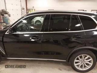 2023 BMW X5 xDrive40i with VIN 5UXCR6C08P9R88991, listed as a IAAI auction lot 41965881 with 33,136 mi miles. Bid and sale history available at carsss.com. Image 14.