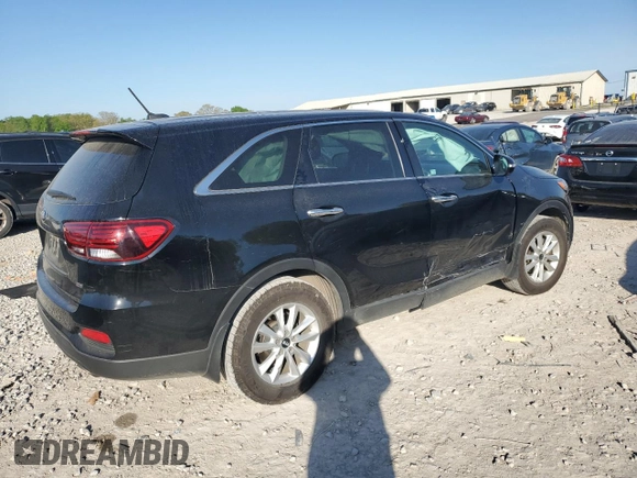 2019 Kia Sorento L z VIN 5XYPG4A31KG585341, wystawiony jako Copart lot #53194145 z przebiegiem 67 451 mil mil oraz Szkoda całkowita • Salvage title. Historia ofert i sprzedaży dostępna na DreamBid. Obrazek 3.